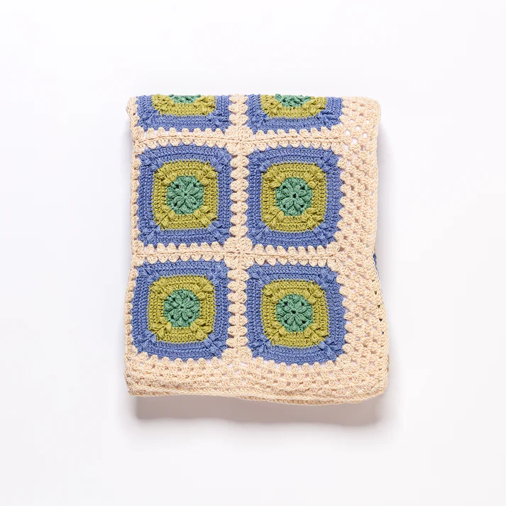 Yaarn - Granny Square Blanket - Frosted Meadow